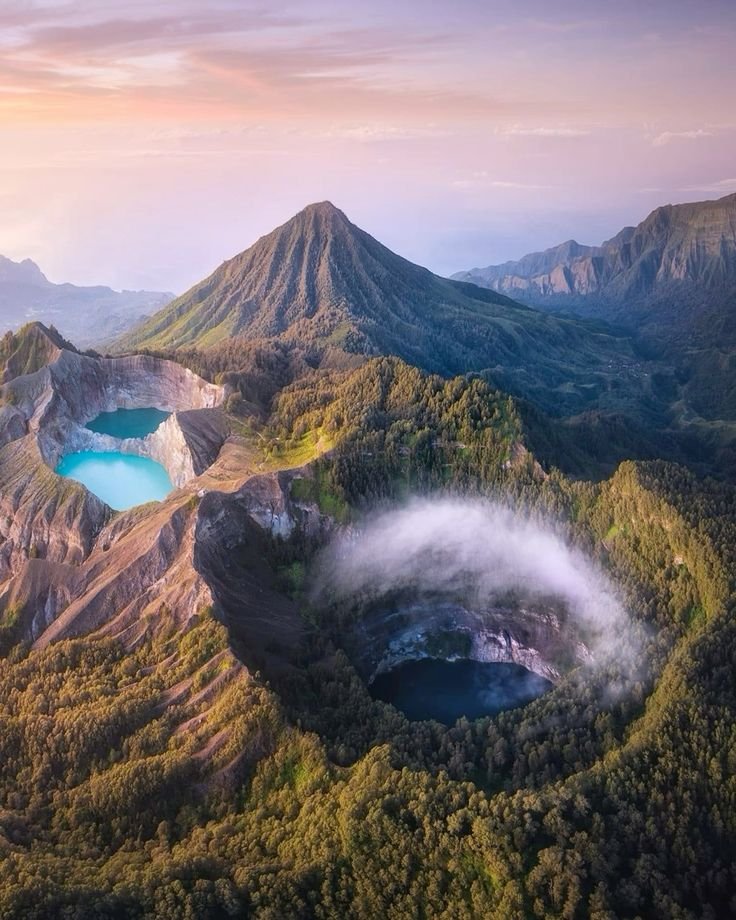 Danau Kelimutu